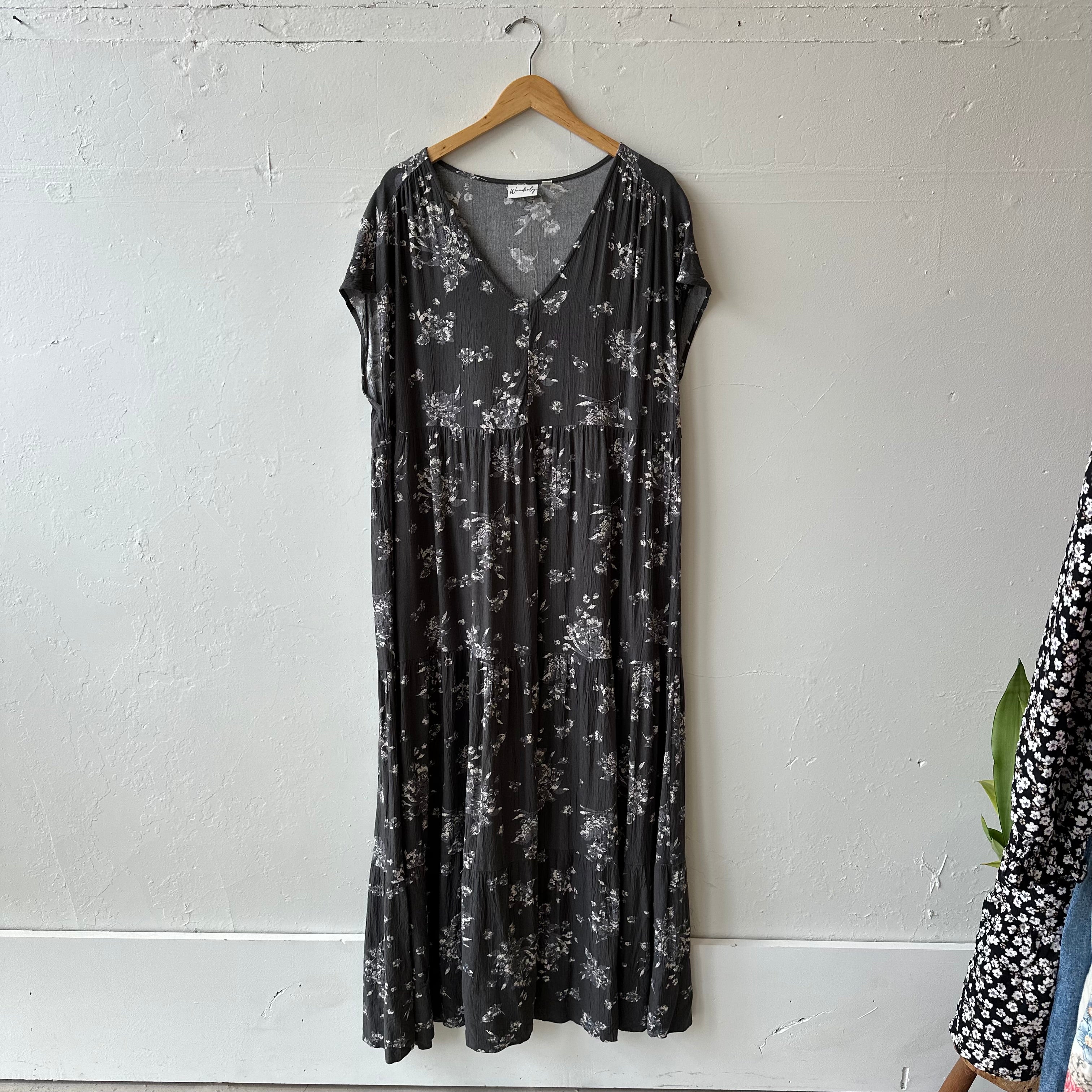 SIZE XL | Gray Maxi Dress