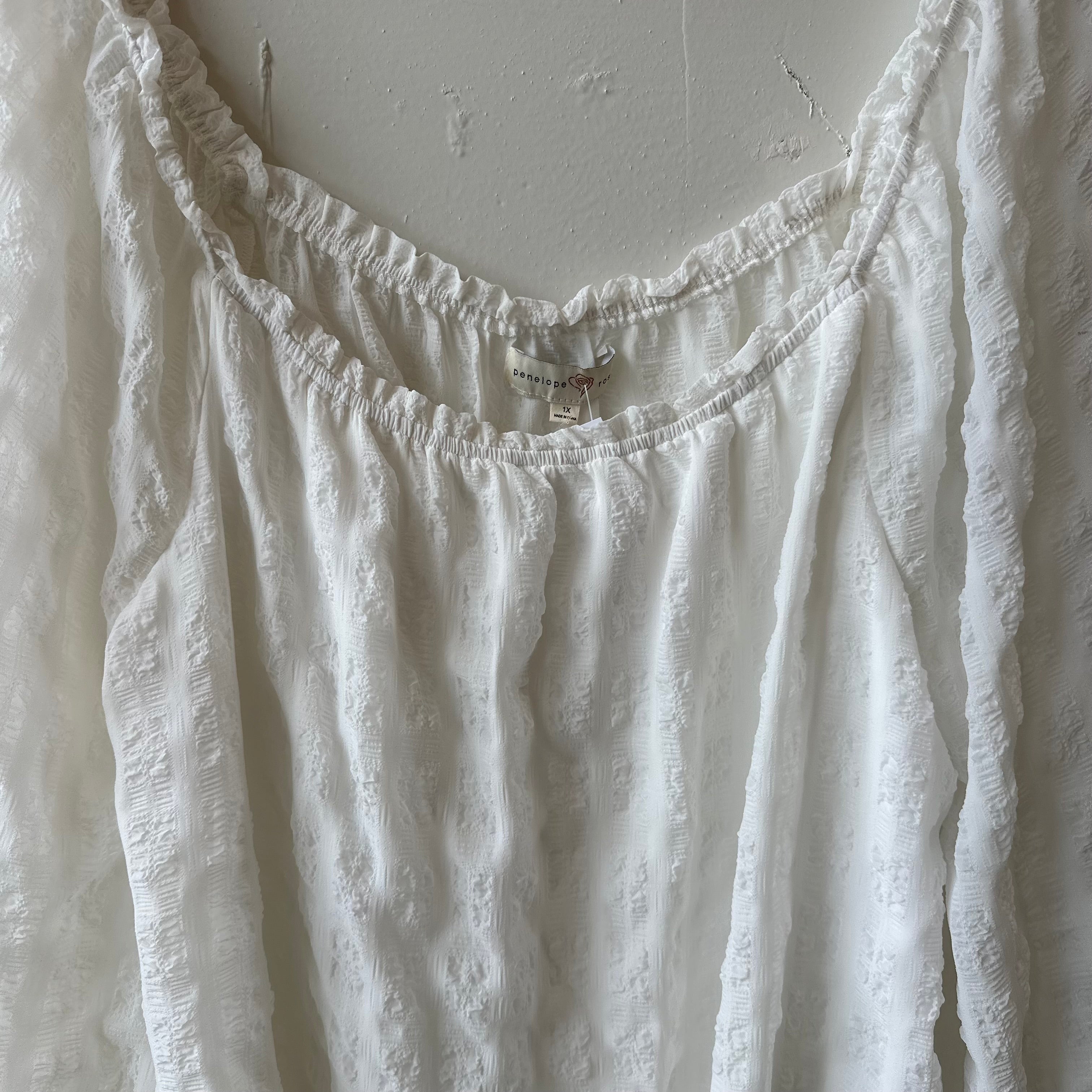 SIZE 1X | White Textured Blouse