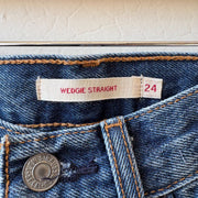 SIZE 24 | Levi’s Straight Jeans