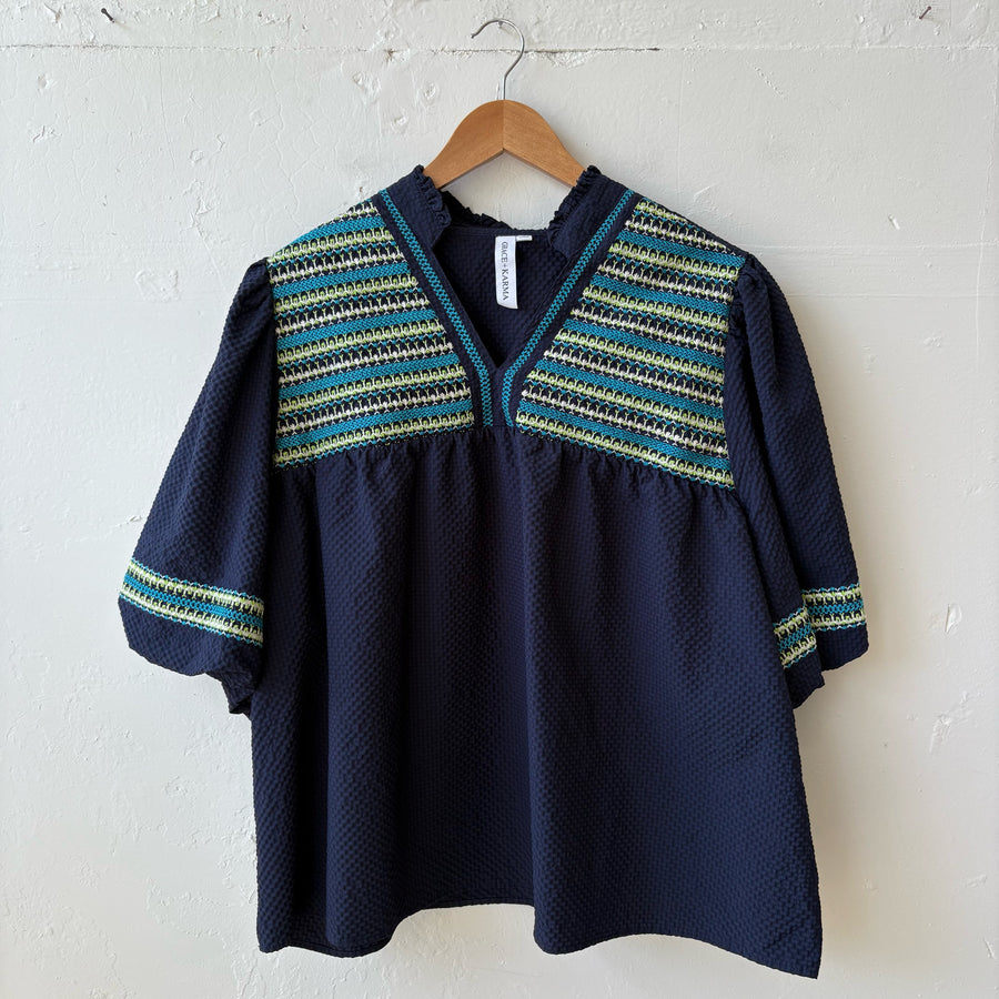 SIZE 1X | Navy Textured Top
