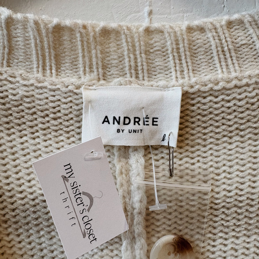 Size L | Neutral Cardigan