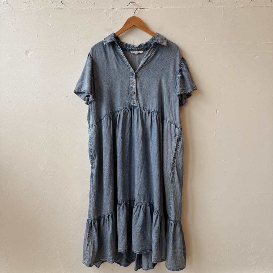 SIZE 2X | Light Denim Dress