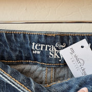 SIZE 18 | Medium Wash Jeans