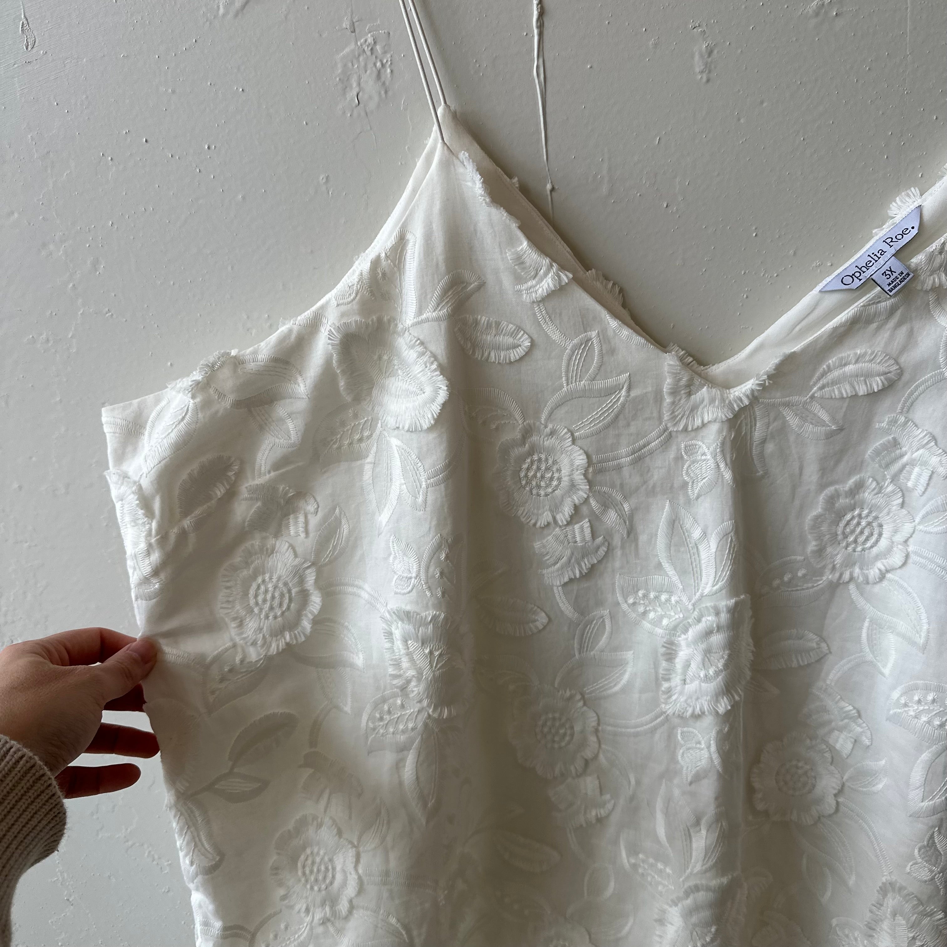 SIZE 3X | White Lace Tank