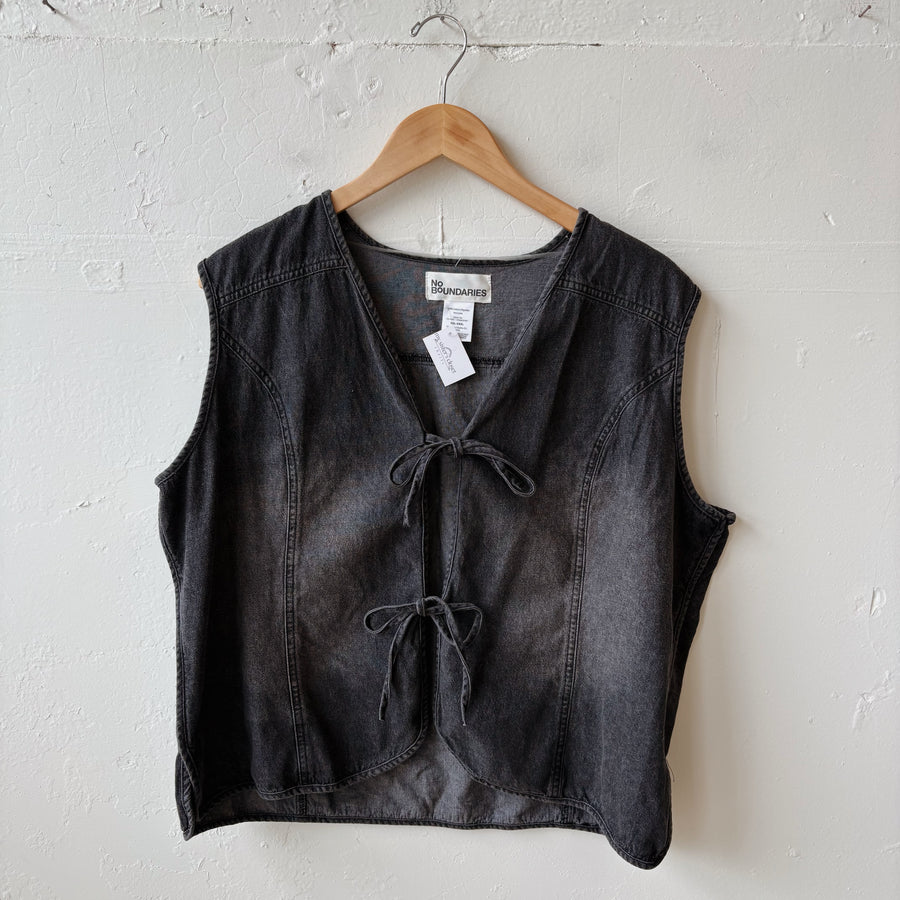 SIZE XXL | Tied Vest