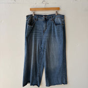 SIZE 18 | Wide Leg Jeans
