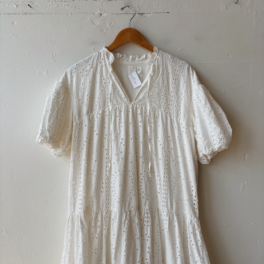 SIZE L | White Eyelet Dress