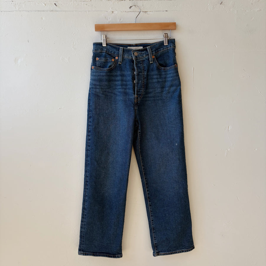 SIZE 28 | Levi Straight Ankle Jeans