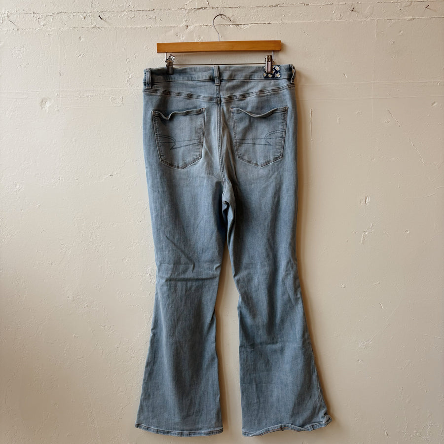 SIZE 16 | AE Flare Jeans