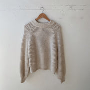 SIZE M | White Sweater