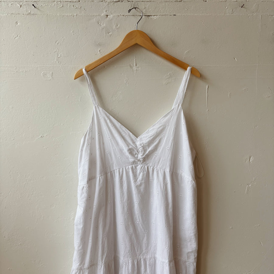 SIZE 2X | White Dress
