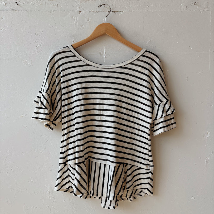 SIZE S | Black and White Striped Top