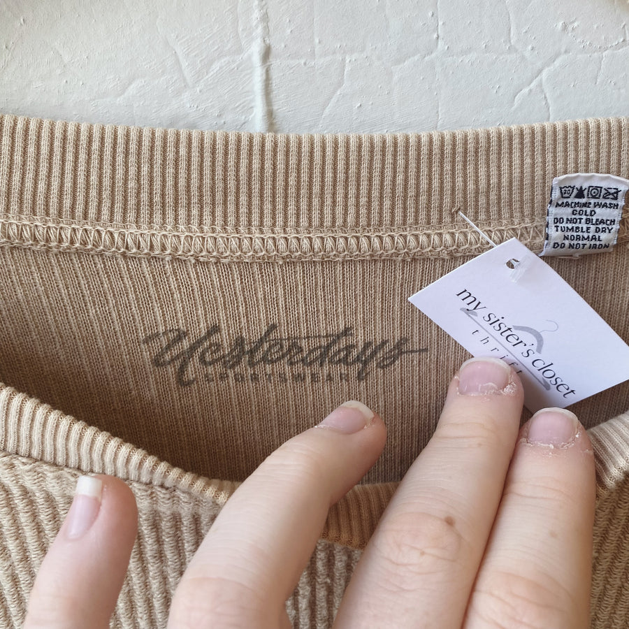 Size XL | Scottsdale Crewneck