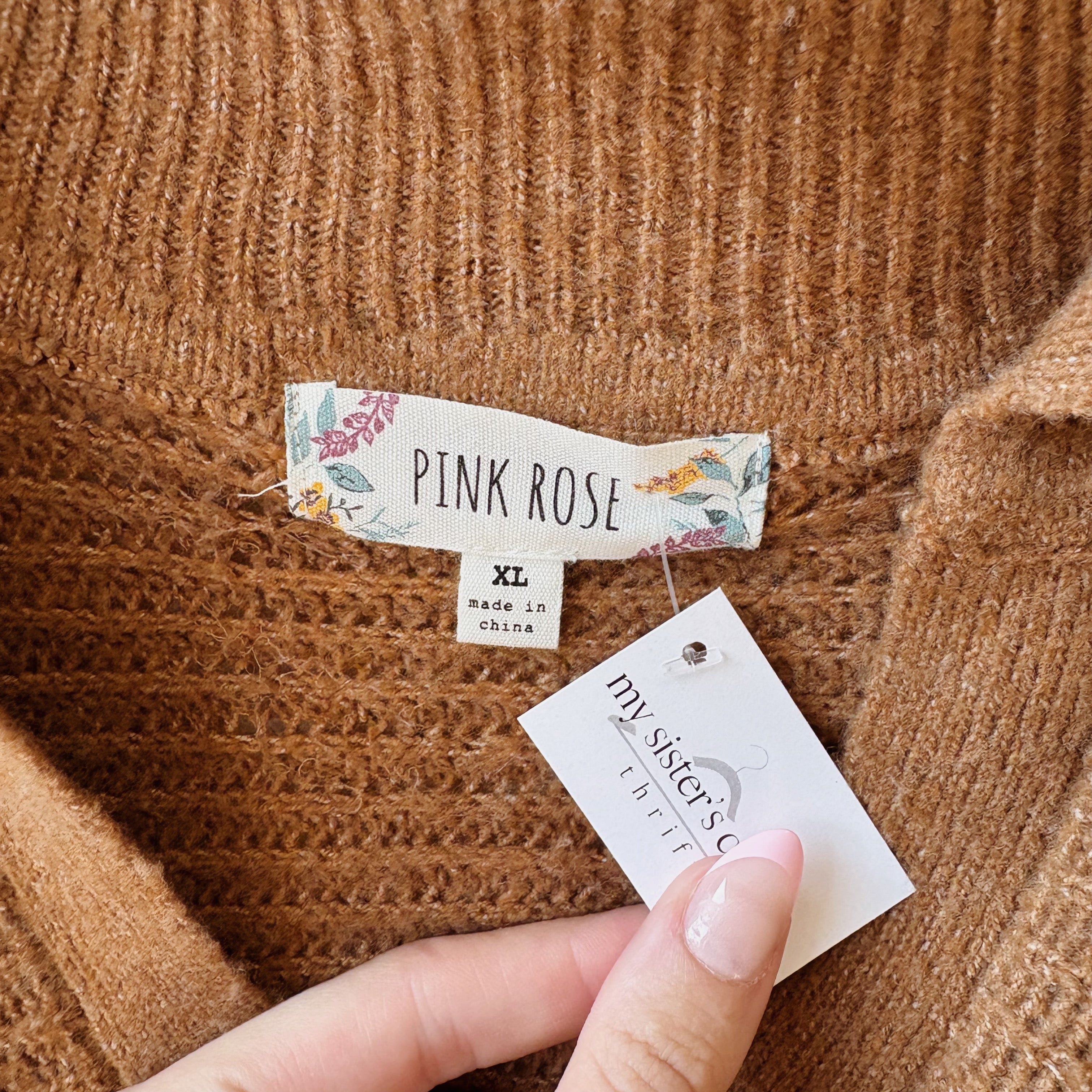 SIZE XL | Neutral Sweater
