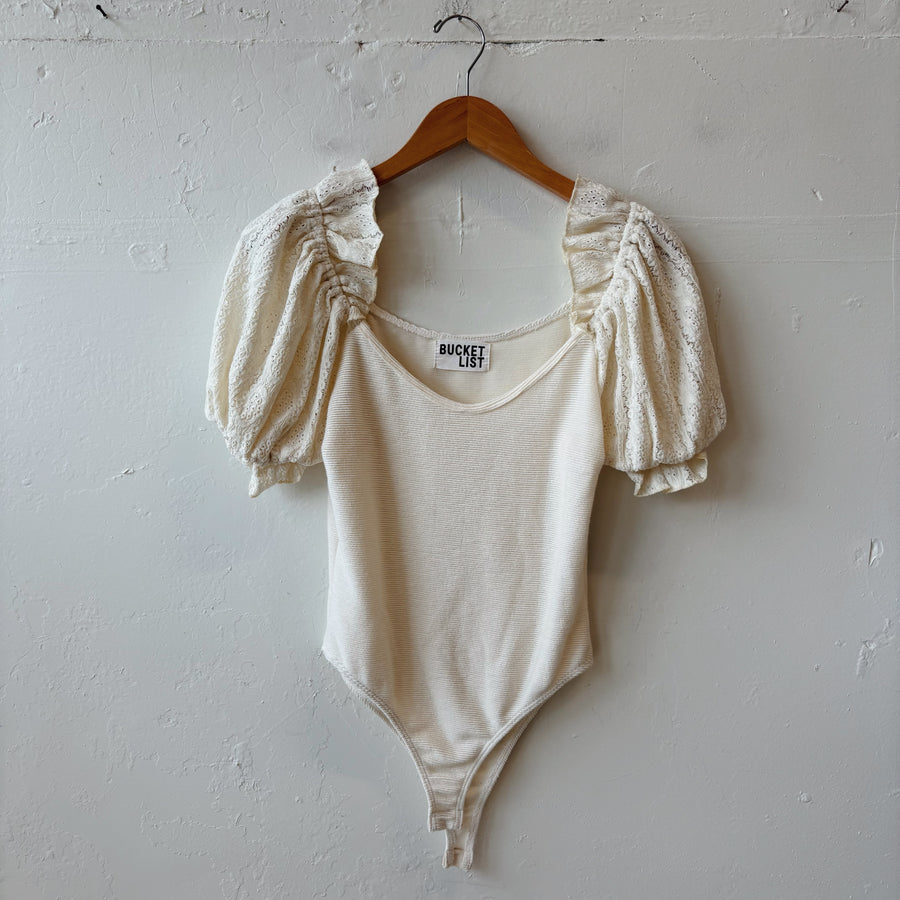 SIZE M | Pouf Sleeve Bodysuit