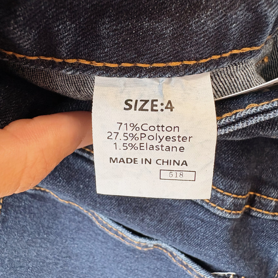 SIZE 4 | Dark Shorts