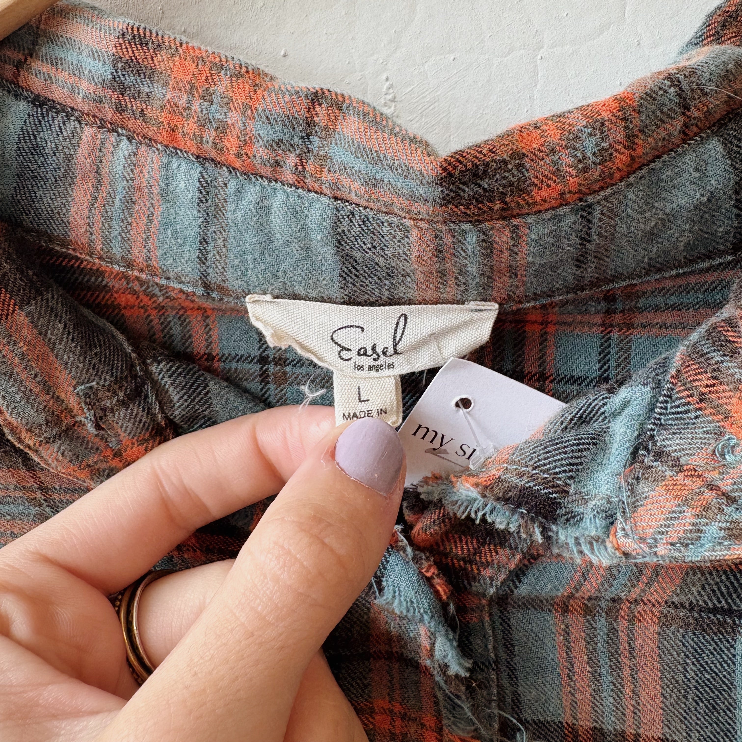 SIZE L | Distressed Flannel