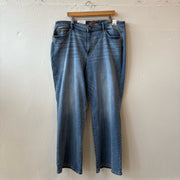 SIZE 22 | Wide Leg Jeans