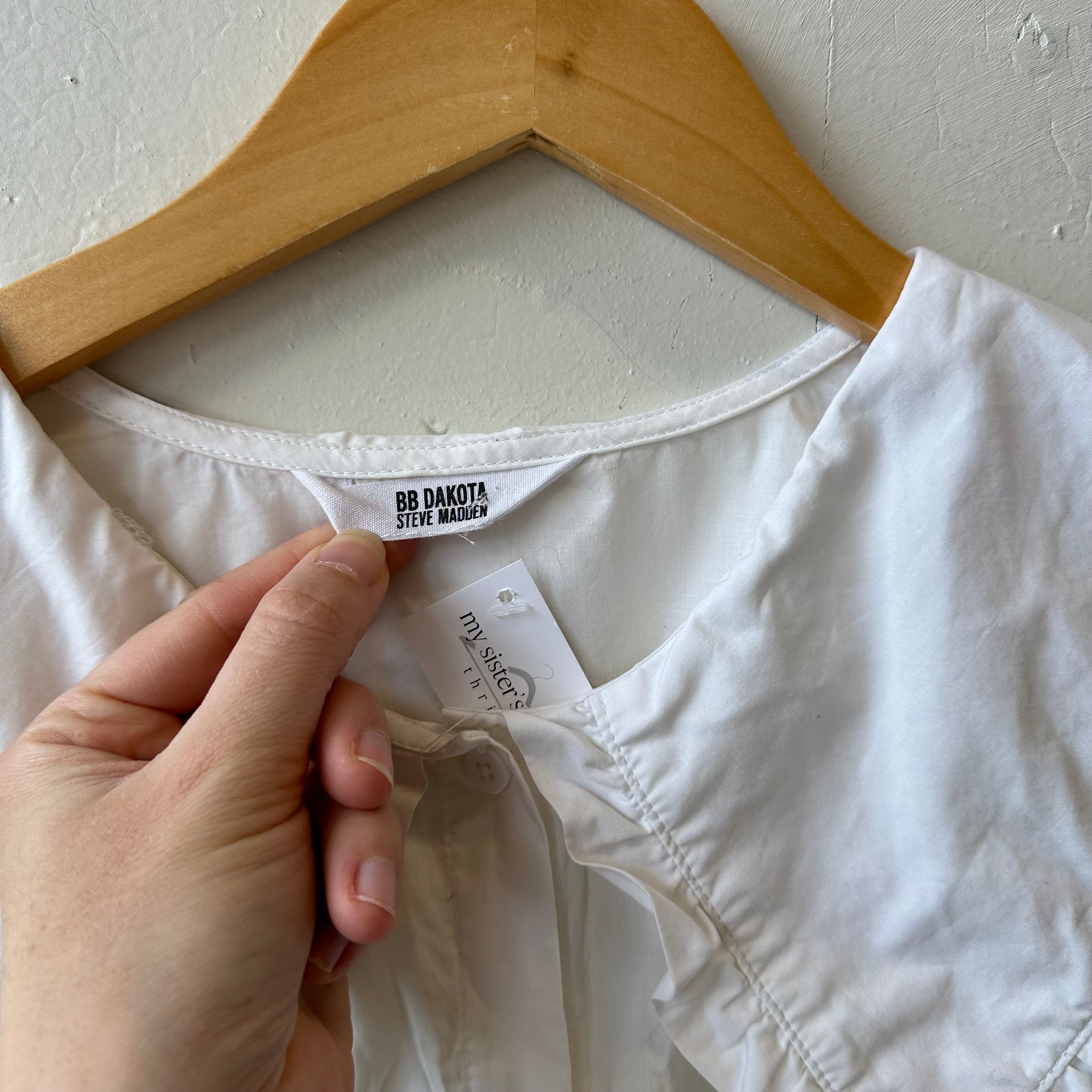 SIZE S | White Button Up