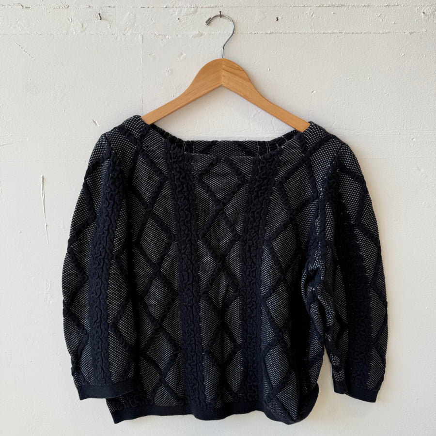 SIZE M | Black Textured Top