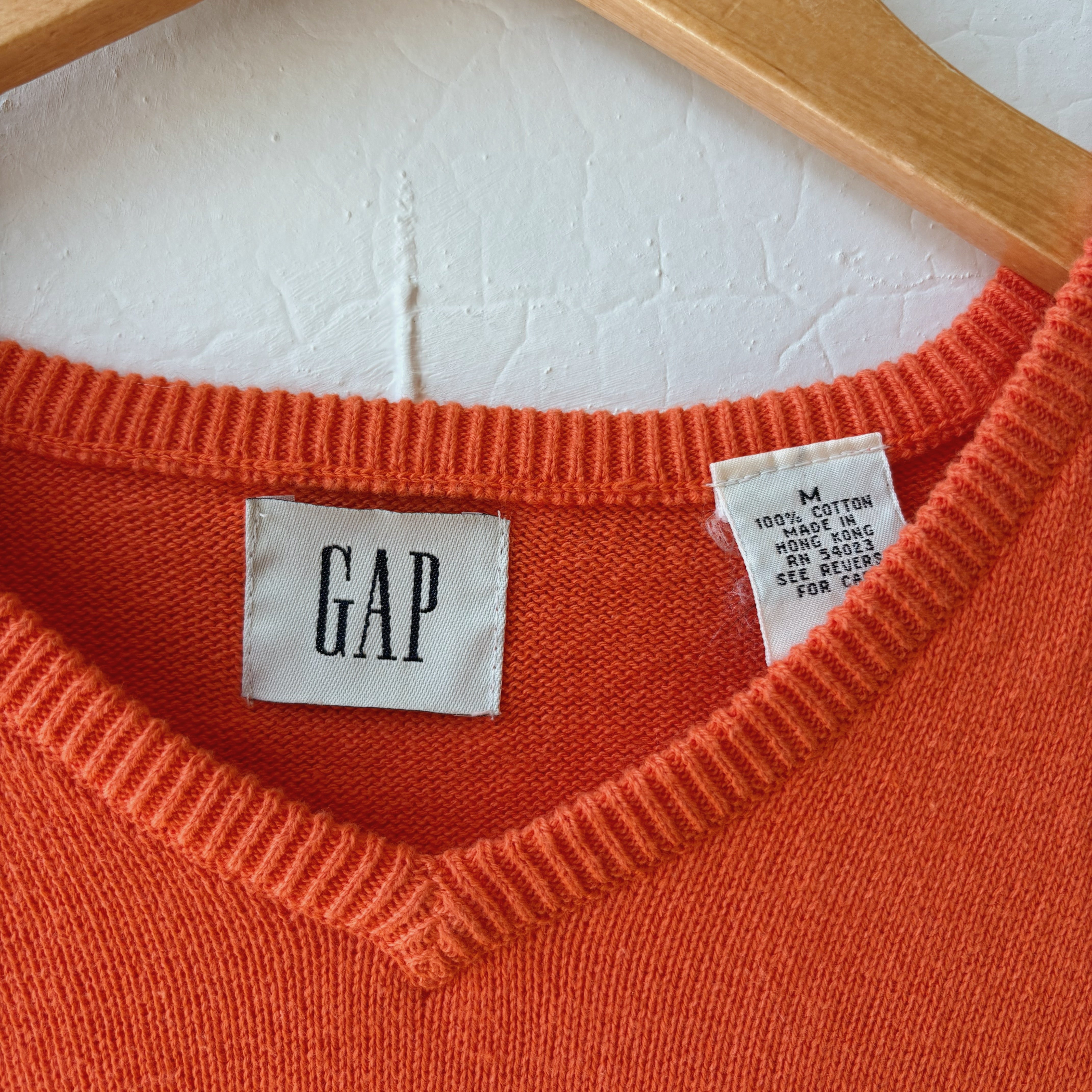 SIZE M | Orange Sweater Vest