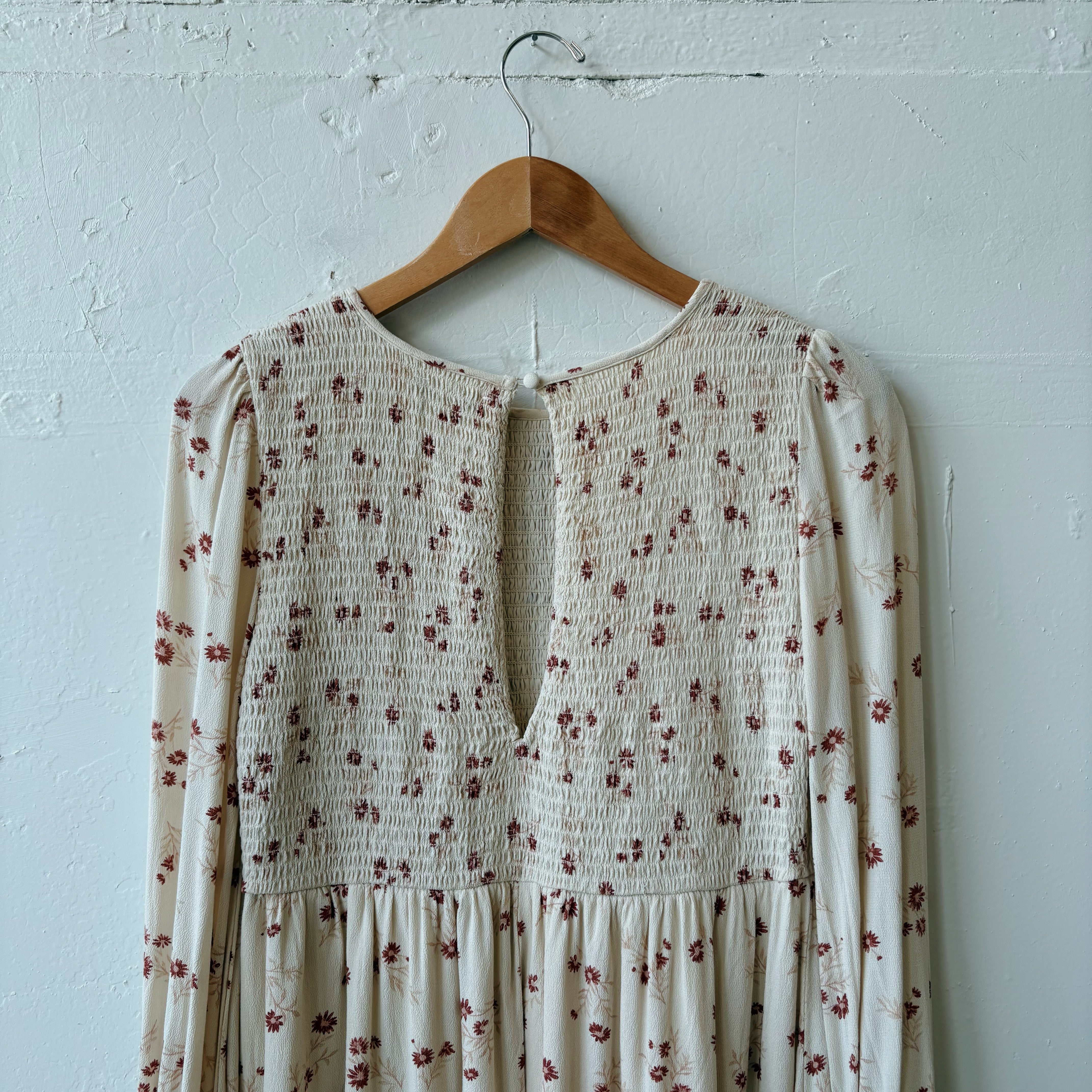 SIZE S | AE Cream Floral Dress