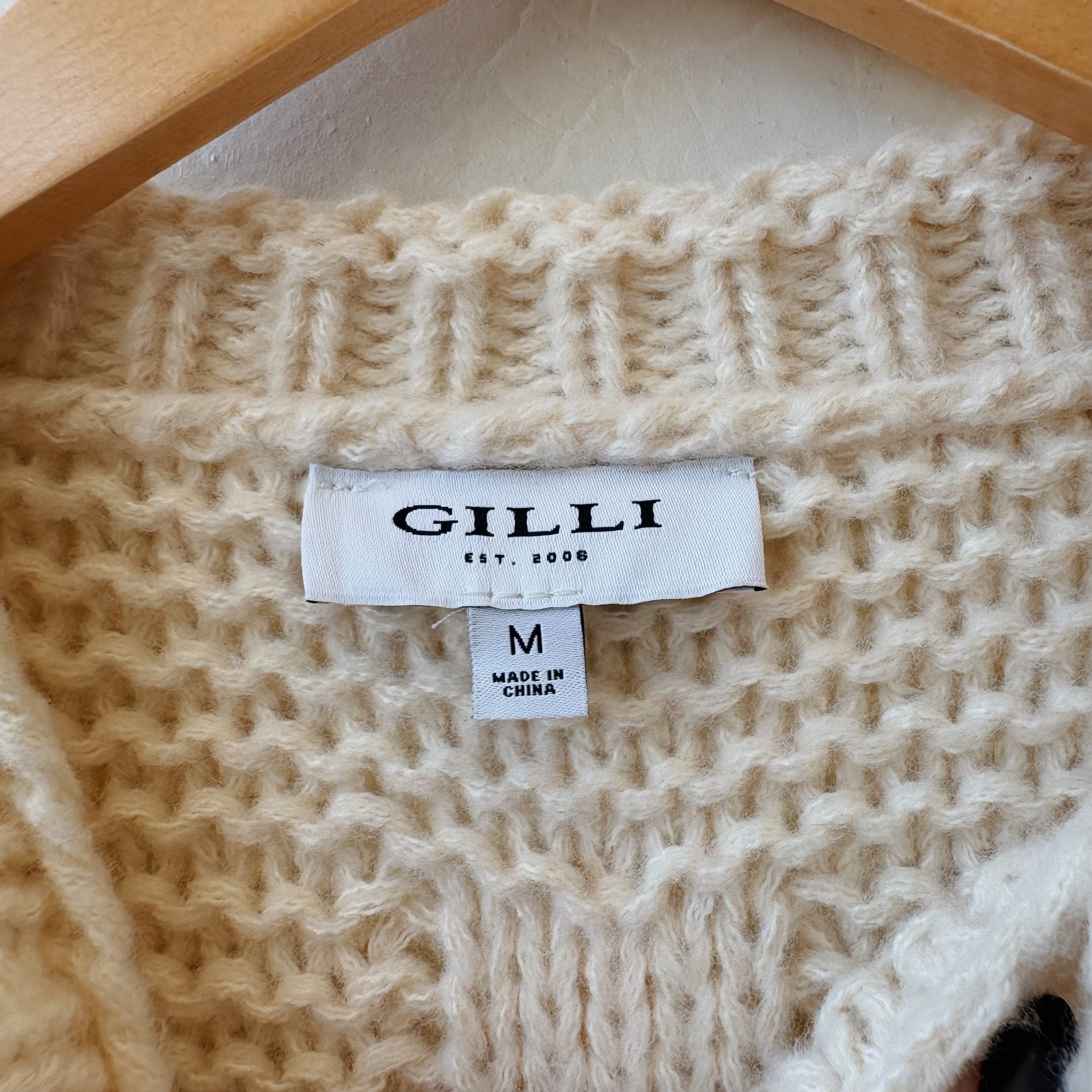 SIZE M | Cream Textured Sweater