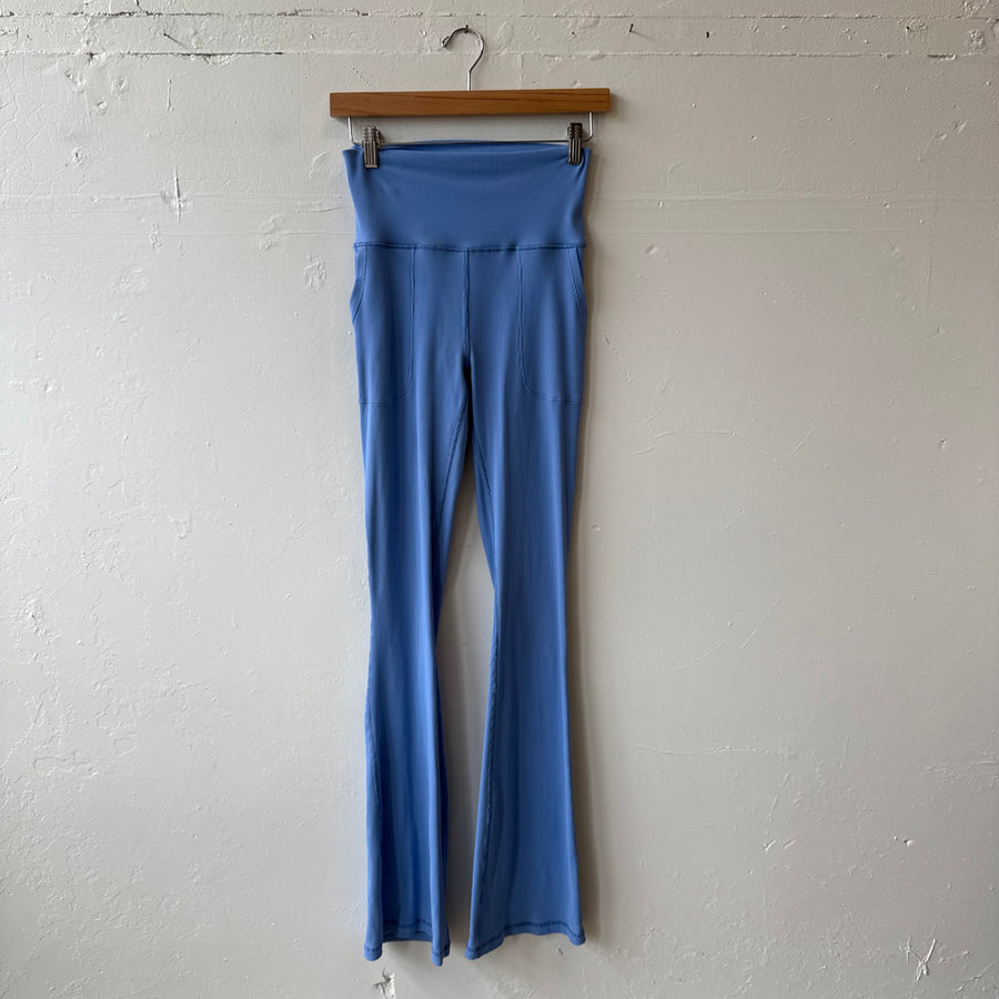 SIZE M Long | Blue Flare Leggings