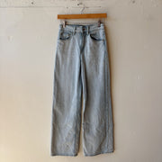 SIZE 0 | Light Wash Jeans