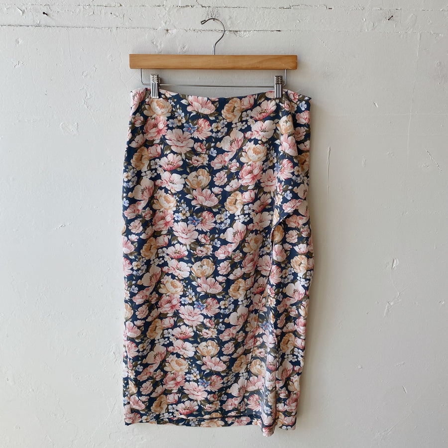 Size L | Abercrombie Floral Skirt