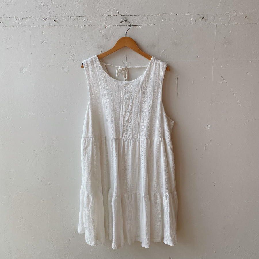 SIZE 2X | White Dress