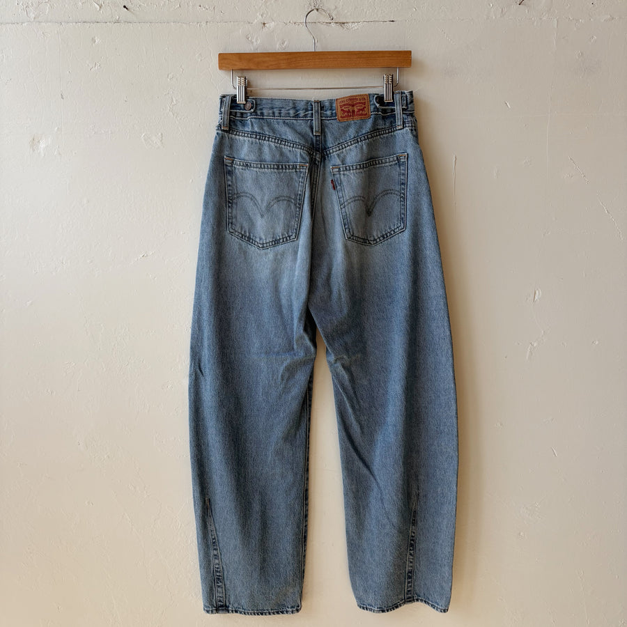 Size 29 | Levi Cinch Barrel Jeans