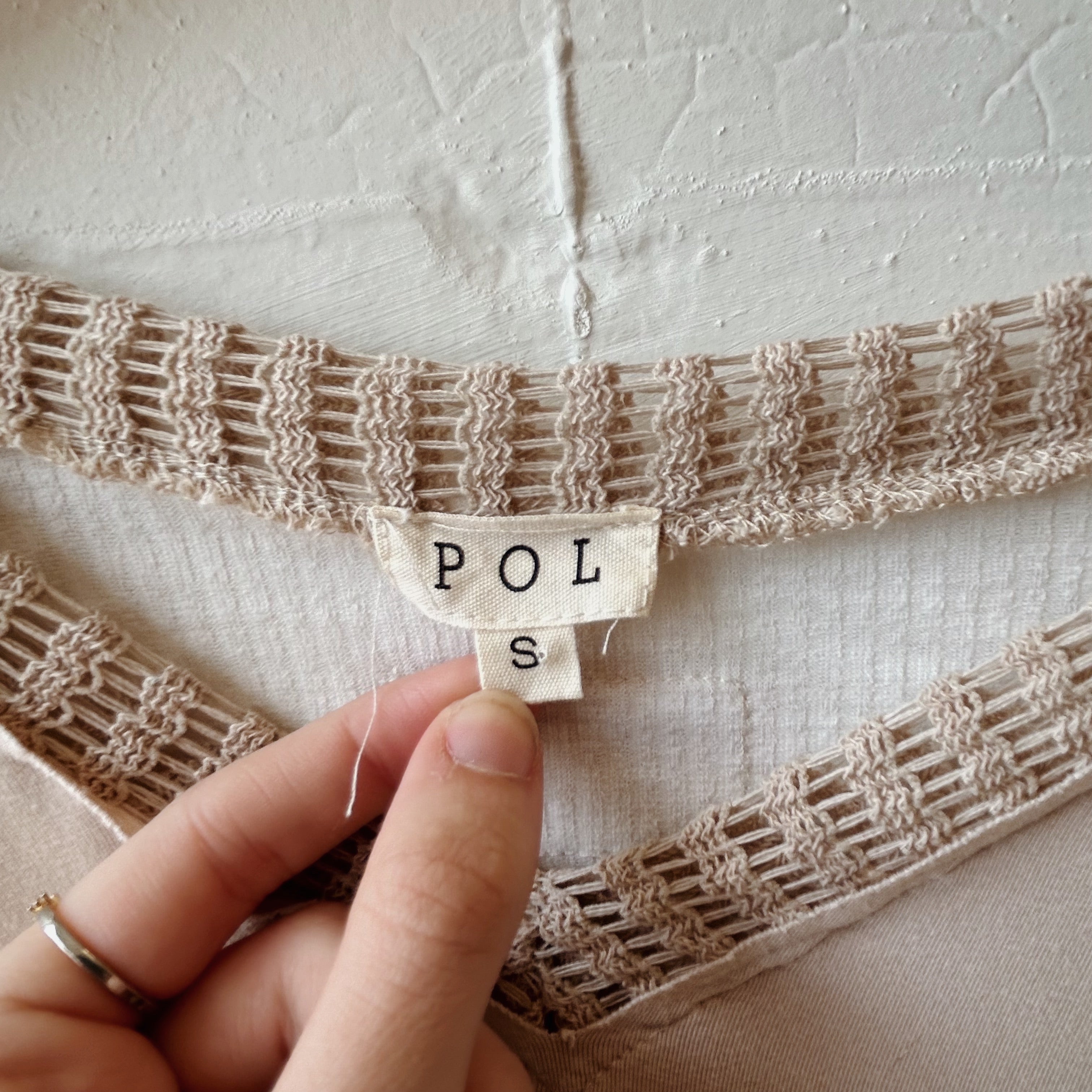 SIZE S | Neutral Textured Top