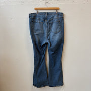 SIZE 18 | Flare Jeans