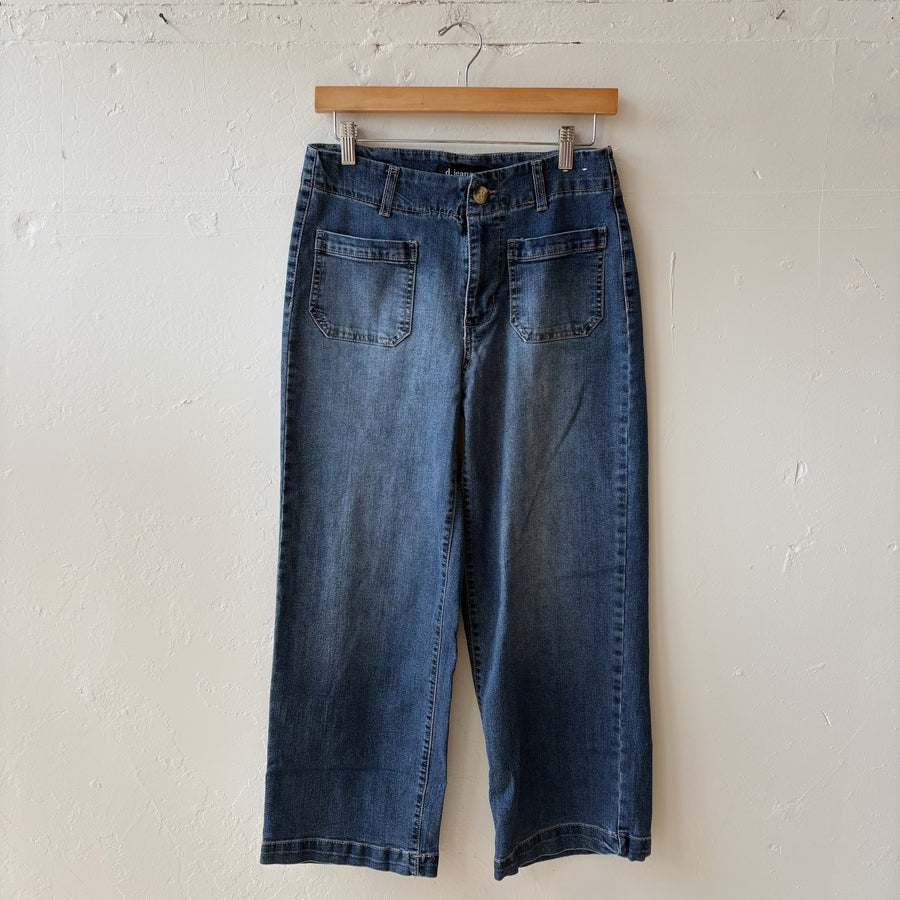 SIZE 6 | Wide Leg Jeans
