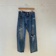 SIZE 27 | Levi Straight Jeans