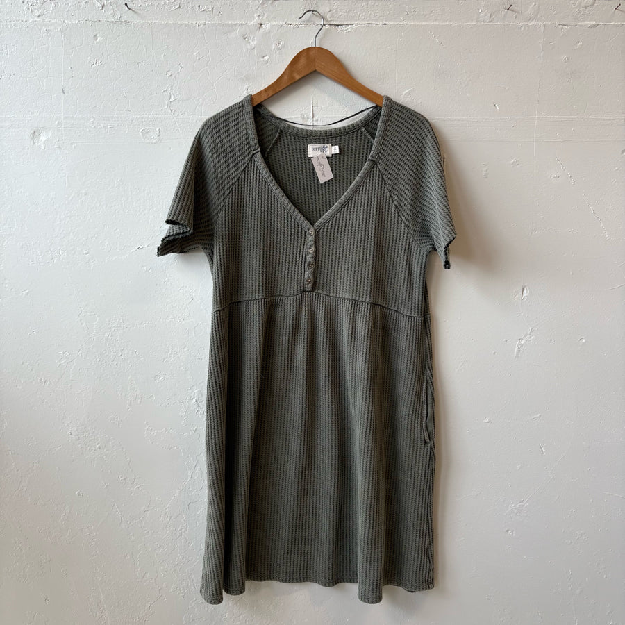 SIZE XL | Green Textured Dress