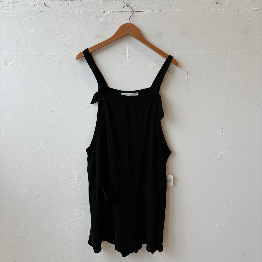 SIZE XL | Altar’d State Romper