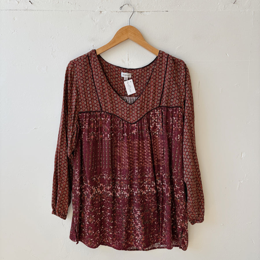 SIZE 18 | Red Patterned Top