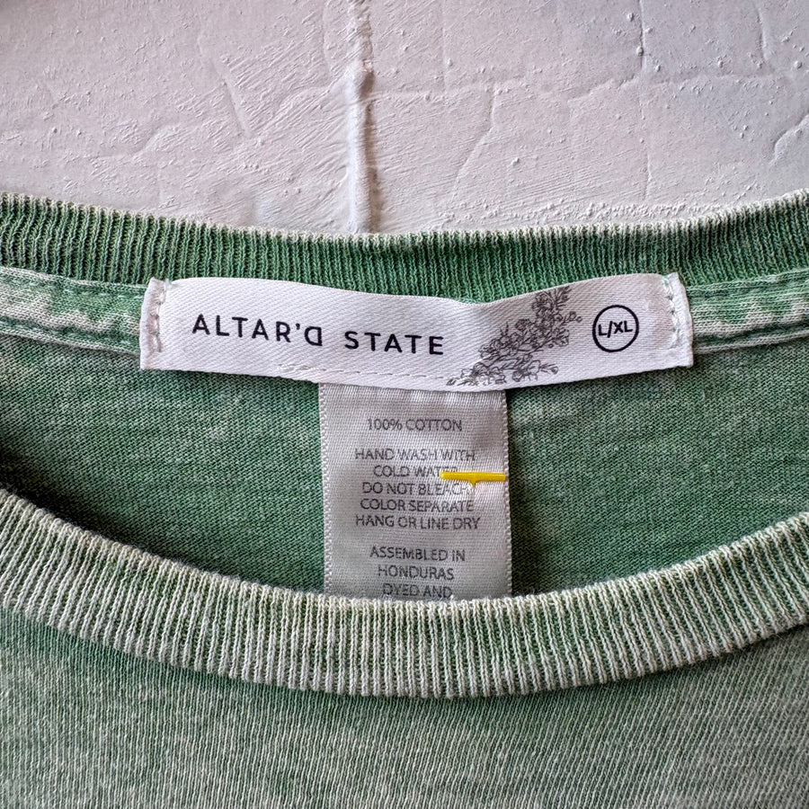 SIZE L/XL | Altar’d State Top