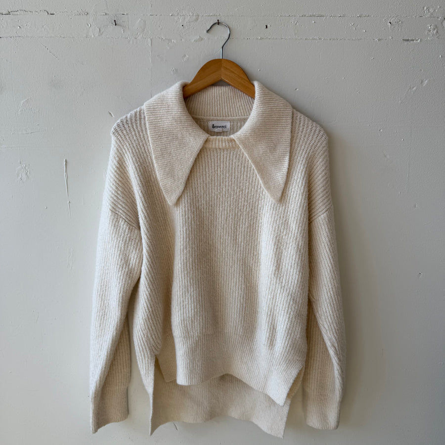 SIZE S | Cream Collared Sweater