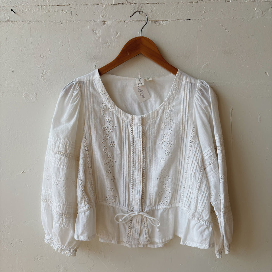 SIZE S | White Button Up Top
