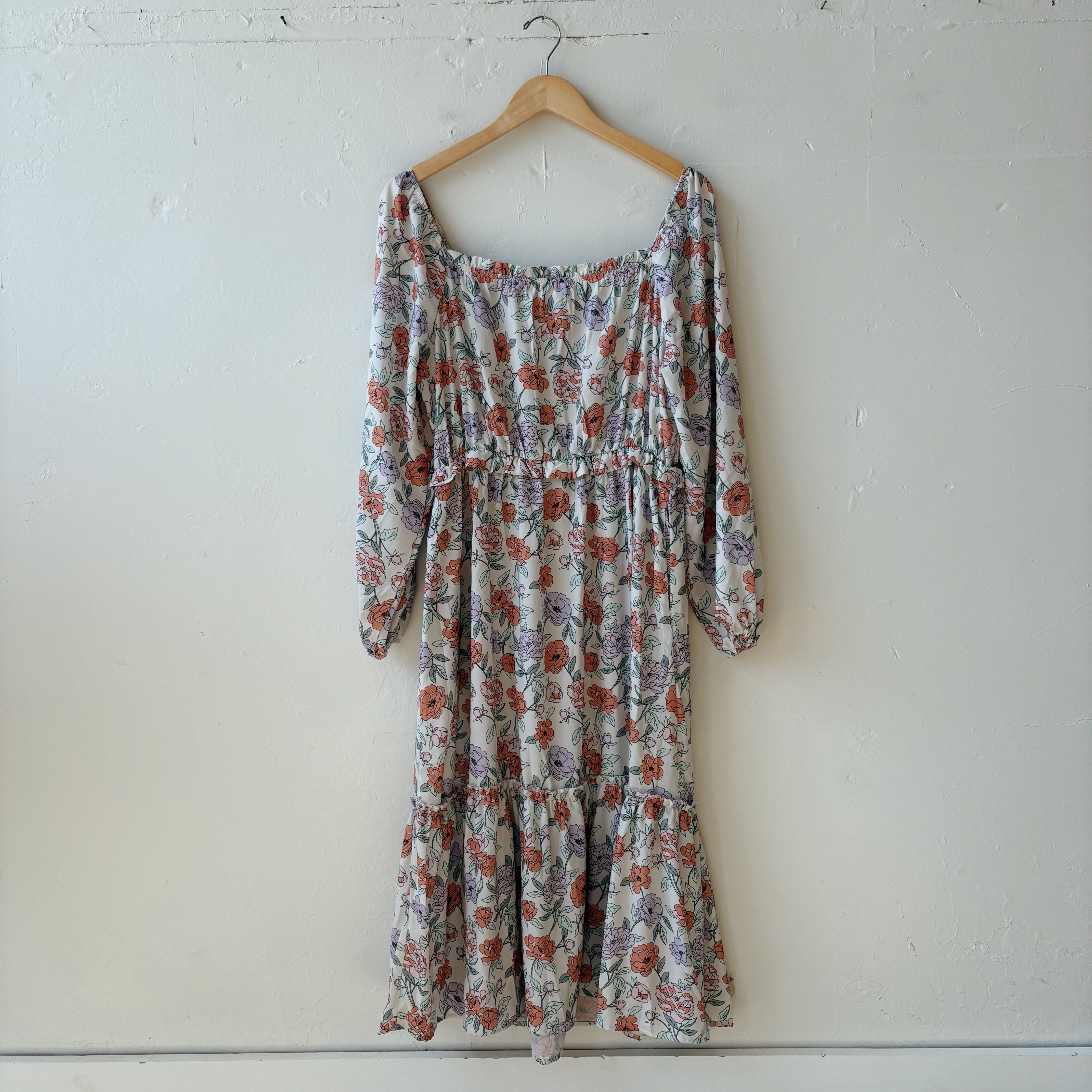 SIZE XL | Floral Long Sleeve Dress