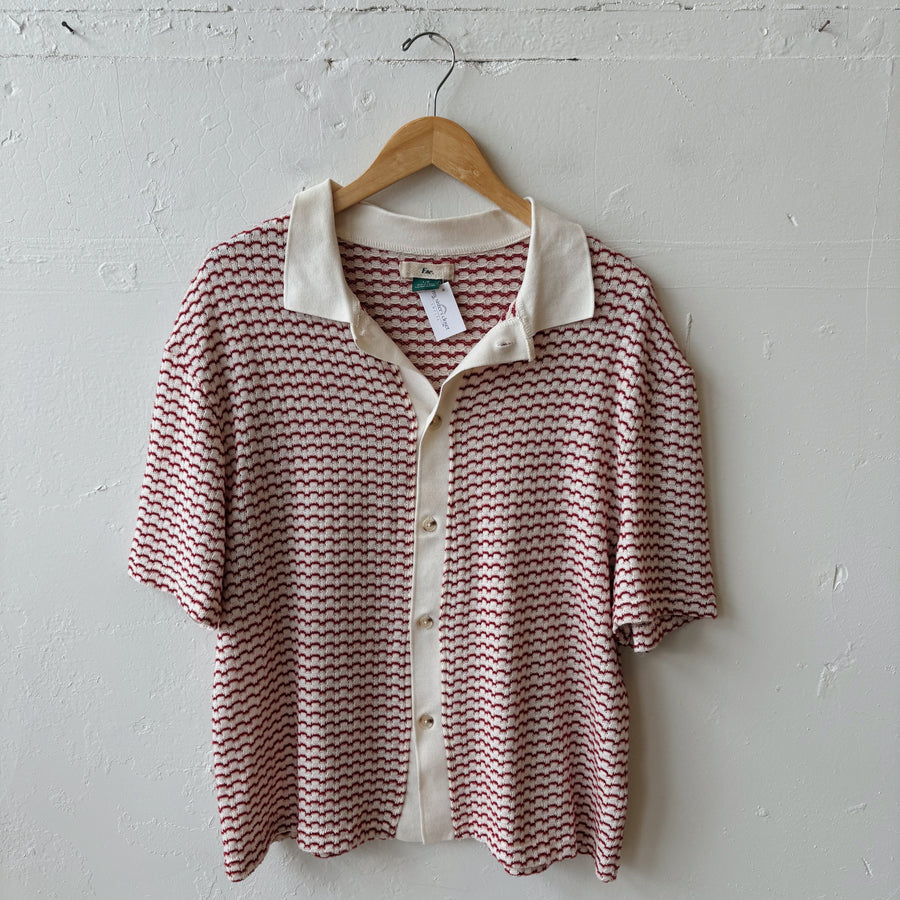 SIZE L | Red Striped Button Up