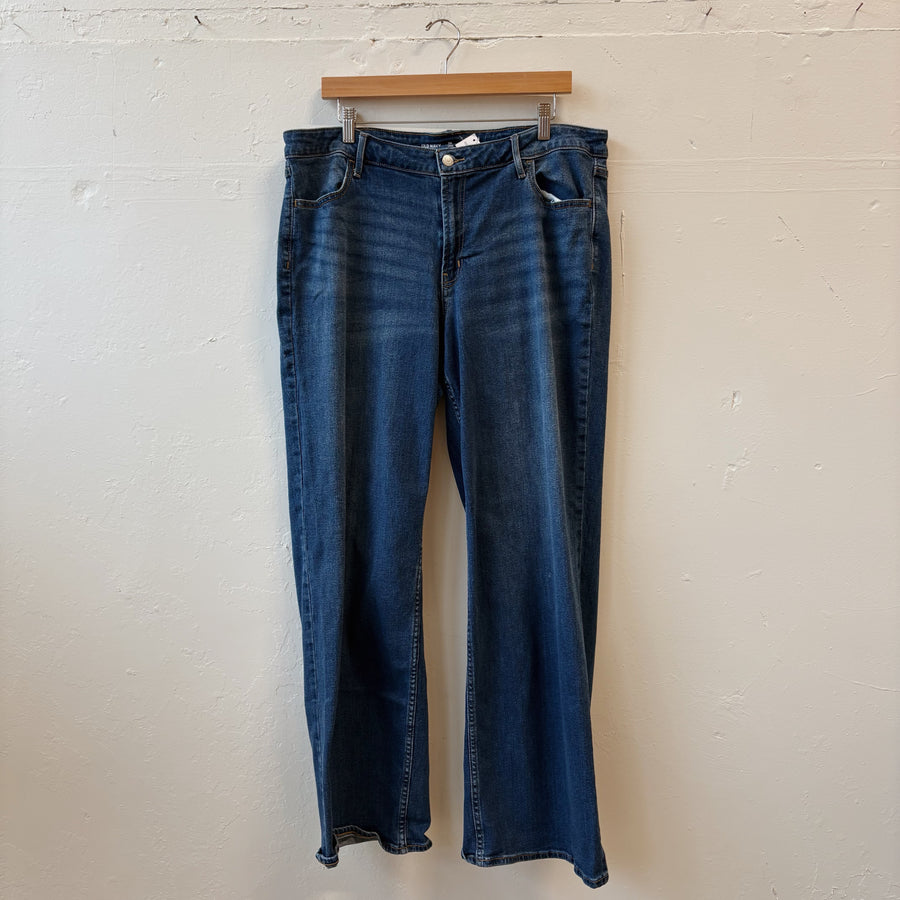 SIZE 20 | Long Wide Leg Jeans