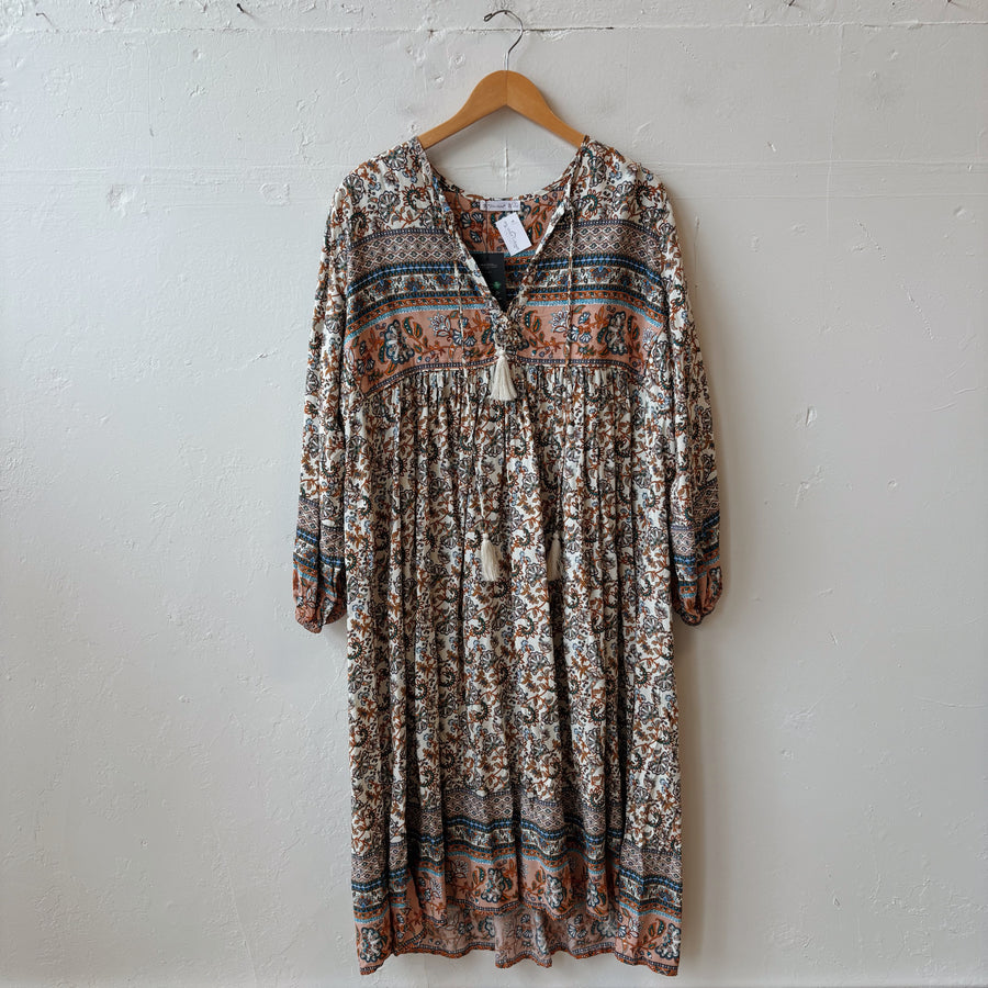 SIZE L | Patterned Dress