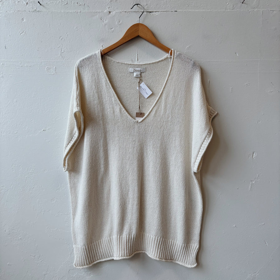 SIZE XXL | Neutral Sweater Top
