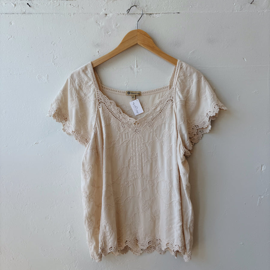 SIZE L | Neutral Top