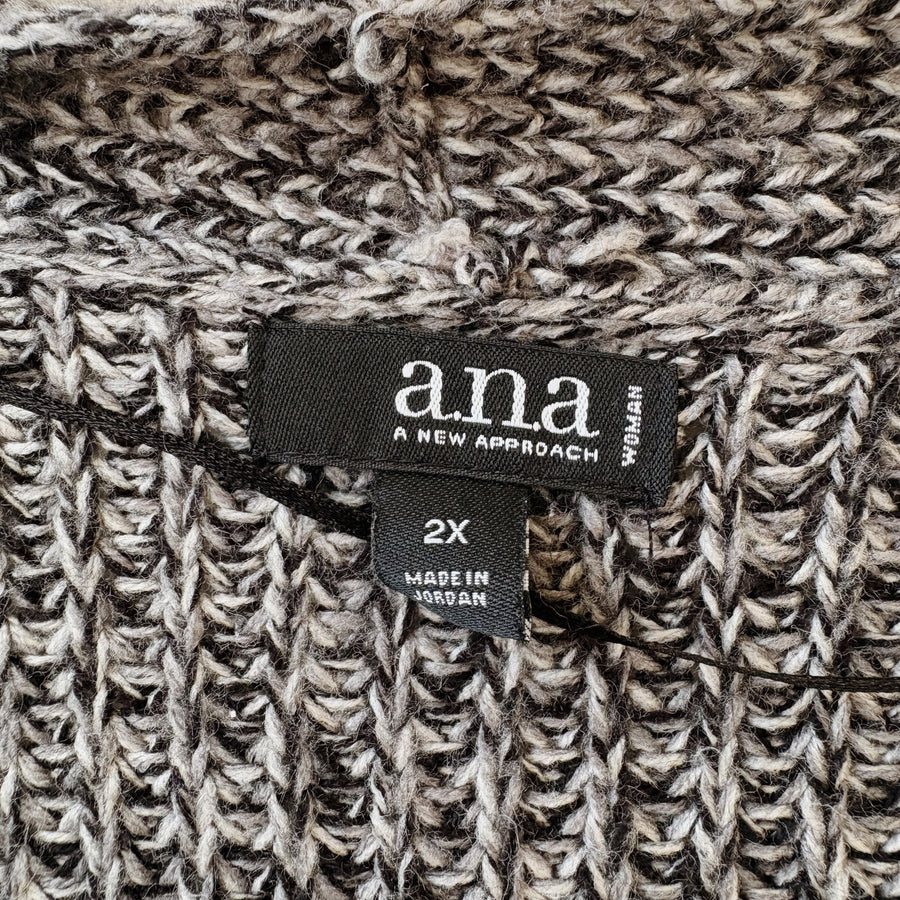 SIZE 2X | Black and White Cardigan