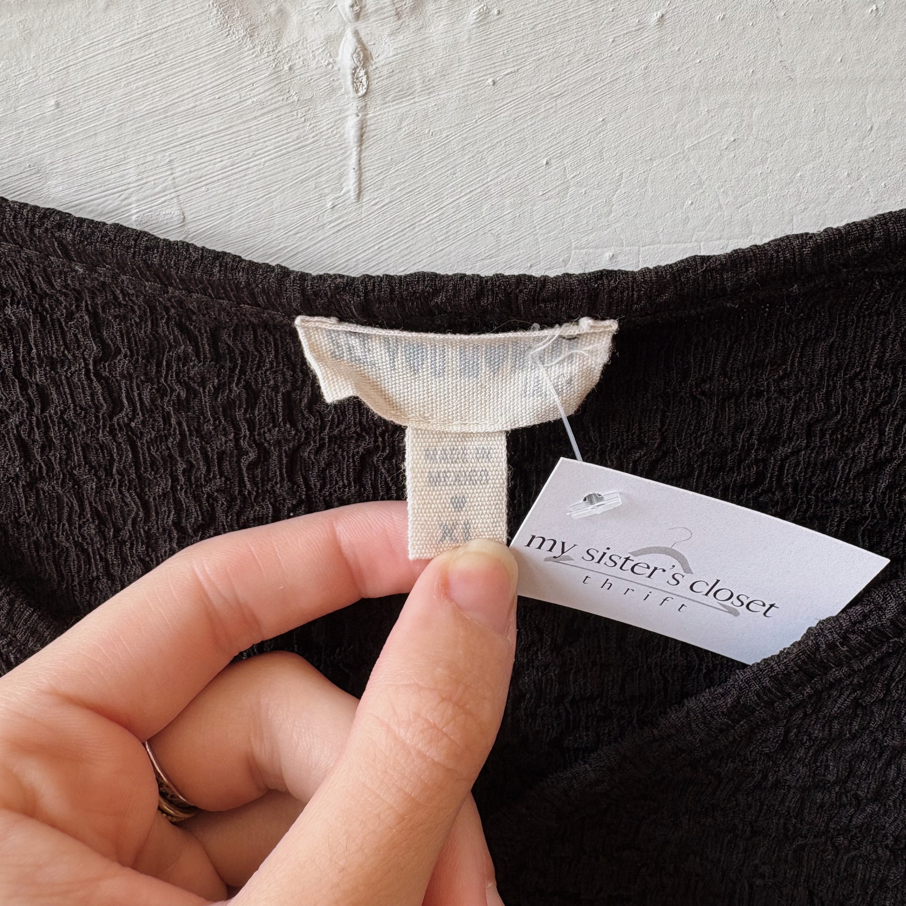 SIZE XL | Black Textured Tie Top